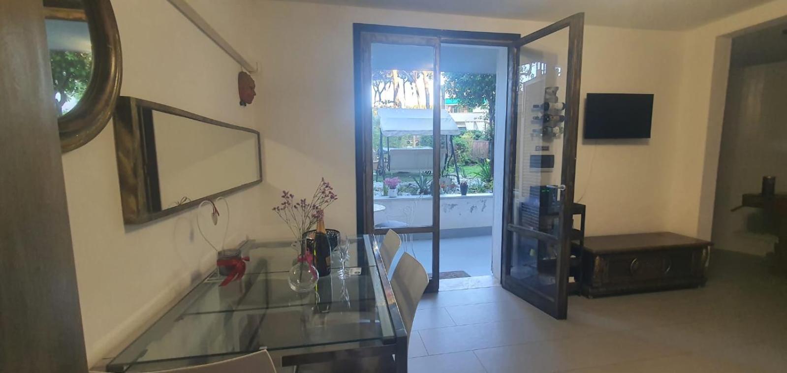 Domusauroom, Relax Nel Cuore Della Versilia - Pet Friendly Viareggio Exterior photo